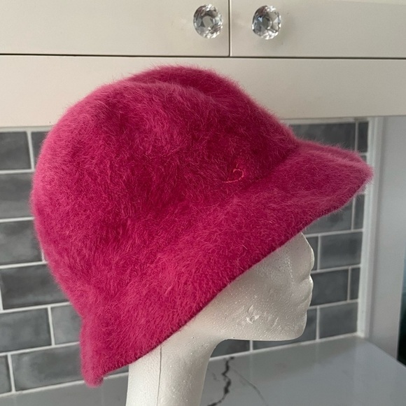 Betmar New York Bucket Hat Raspberry Pink Olefin Angora Rabbit Hair Blend Retro